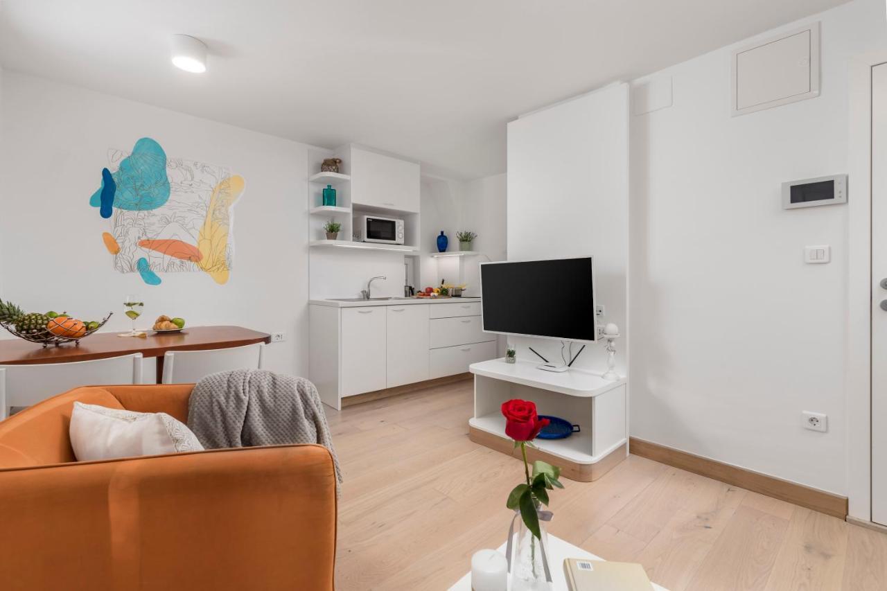 Beautiful Apartment House On The Seaside Ika Ngoại thất bức ảnh