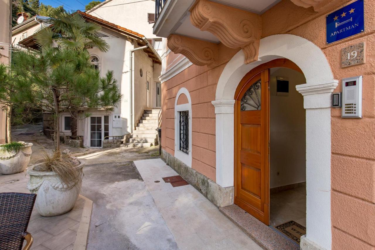 Beautiful Apartment House On The Seaside Ika Ngoại thất bức ảnh
